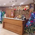 Jjs Park Inn