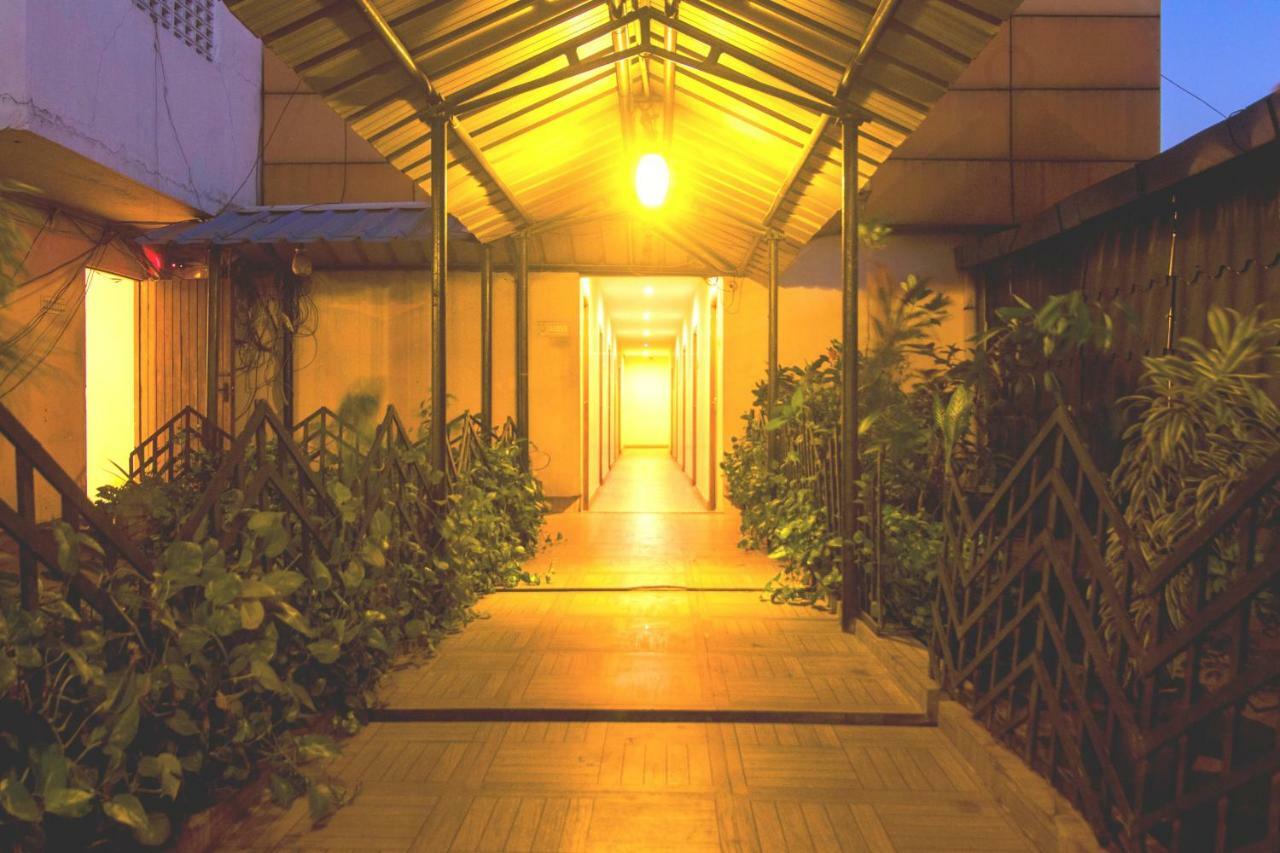 Jjs Park Hotel 2*